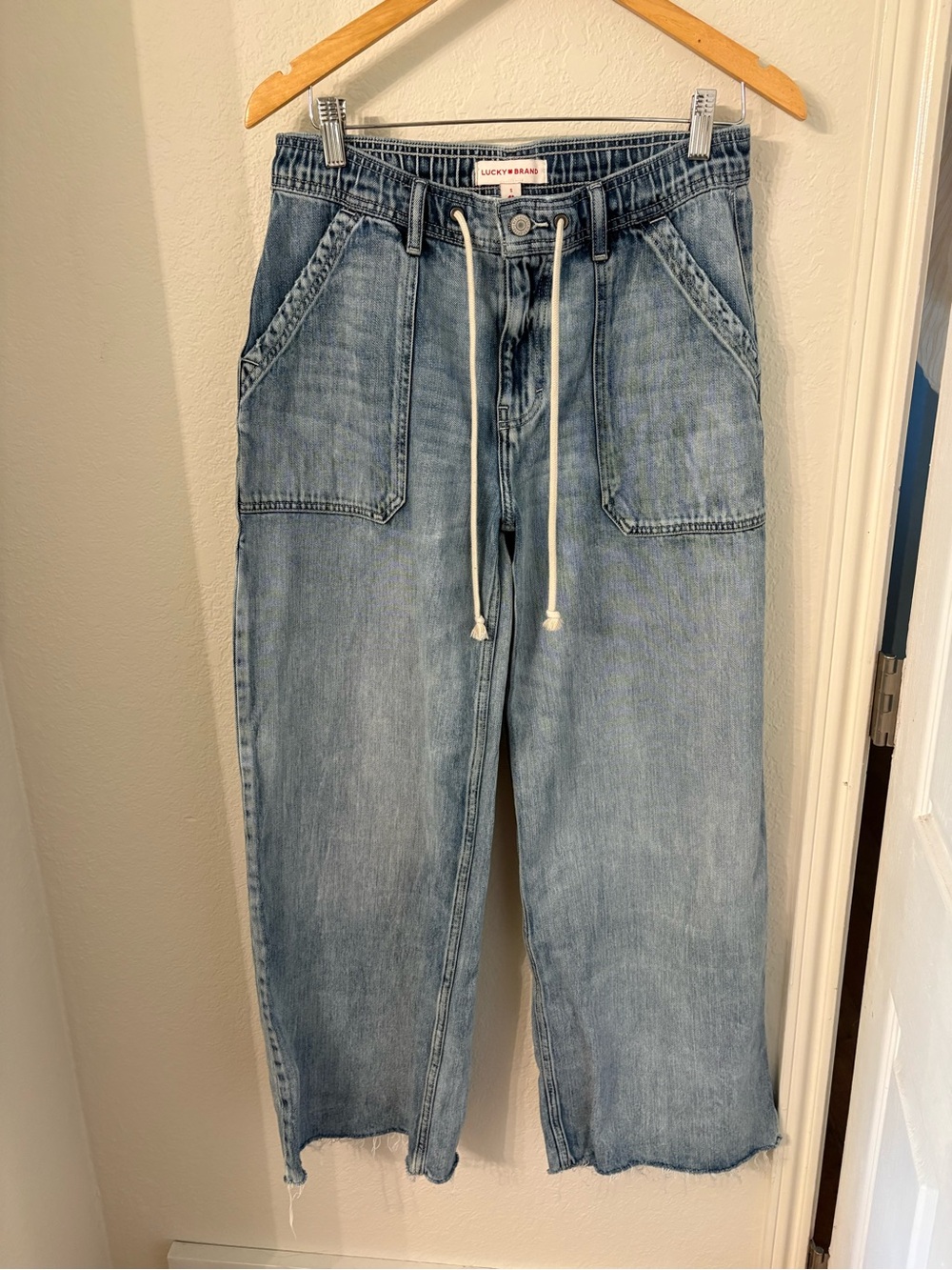 Lucky Brand light wash Jeans Womens Small Wide Leg Drawstring Elastic Waist